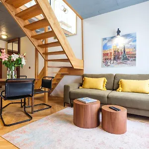 Tyzenhauz Superior Apartamento